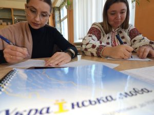 Photo 5206392844531207252 Y