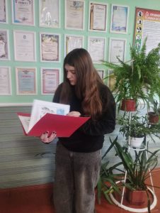 Photo 5233660638410772040 Y