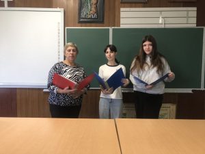 Photo 5233660638410772043 Y