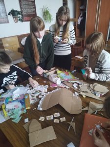 Photo 5233660638410772047 Y