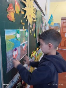 Photo 5235912438224456535 Y