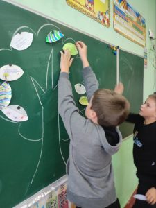 Photo 5235912438224456537 Y