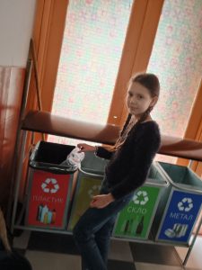 Photo 5235912438224456560 Y