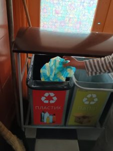 Photo 5235912438224456565 Y