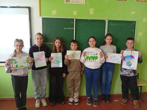 Photo 5235912438224456568 Y