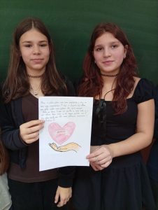 Photo 5237927276102487747 Y