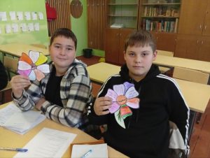 Photo 5251708765298430069 Y