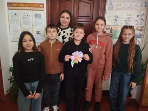 Photo 5251708765298430081 Y