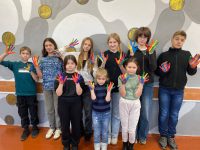 Photo 5253960565112114584 Y