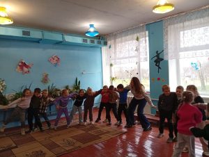 Photo 5258459990031274412 Y