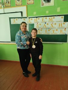 Photo 5258459990031274506 Y