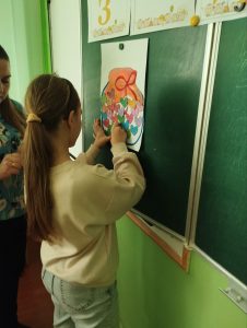 Photo 5258459990031274517 Y