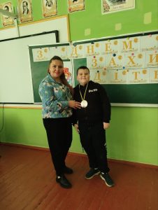 Photo 5258459990031274524 Y