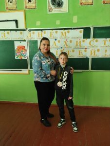 Photo 5258459990031274527 Y