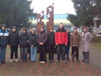 Photo 5260349560893148729 Y