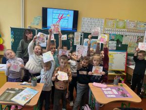 Photo 5260349560893148744 Y