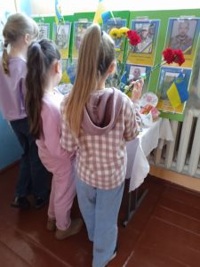 Photo 5262708318277405842 Y