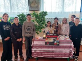 Photo 5262708318277405919 Y