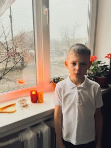 Photo 5262776002667023717 Y