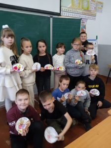 Photo 5262776002667023724 Y