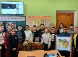 Photo 5262850163867323482 Y