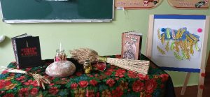 Photo 5262850163867323484 Y