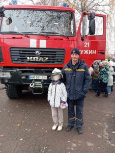 Photo 5267191937716916230 Y