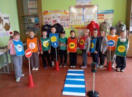 Photo 5267191937716916244 Y