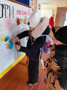 Photo 5271585882534252358 Y