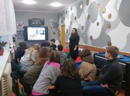 Photo 5294131037749316824 Y