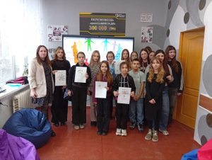 Photo 5296653622366113656 Y