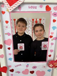 Photo 5222342149750330994 Y