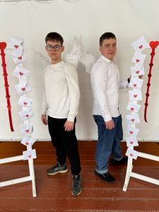 Photo 5224464881501802695 Y