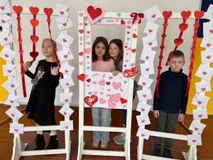 Photo 5231432606946104626 Y