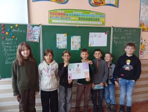 Photo 5235538106054808431 Y