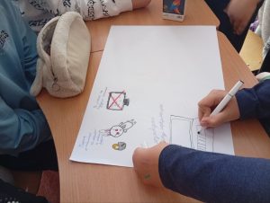 Photo 5235538106054808435 Y