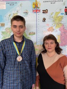 Photo 5298705624596158217 Y