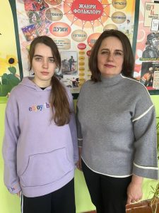 Photo 5298705624596158231 Y