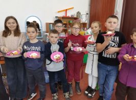 Photo 5301013654121682478 Y