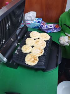 Photo 5303228993957992120 Y