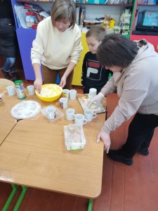 Photo 5303228993957992123 Y