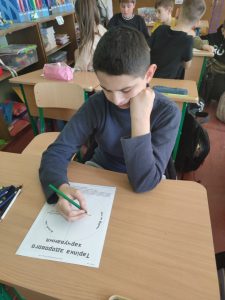 Photo 5303268280023848288 Y