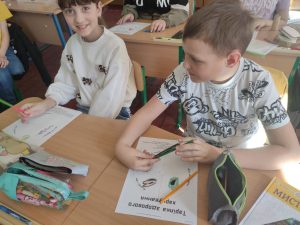 Photo 5303268280023848293 Y