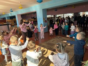 Photo 5328154162350461967 Y