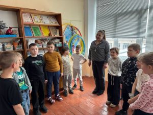 Photo 5328269714150593837 Y