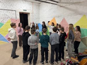 Photo 5328269714150593846 Y