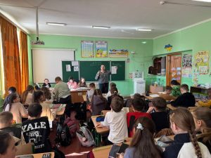 Photo 5328269714150593858 Y