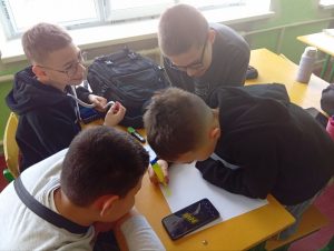 Photo 5343878853664904517 Y