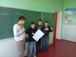 Photo 5343878853664904518 Y