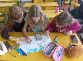 Photo 5343878853664904521 Y